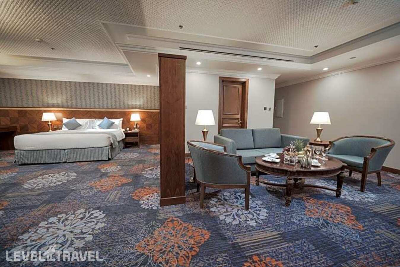 фотографии номера Люкс Haram view с 3 комнатами отеля Maden Hotel в Саудовская Аравия(Медина) - фото №4