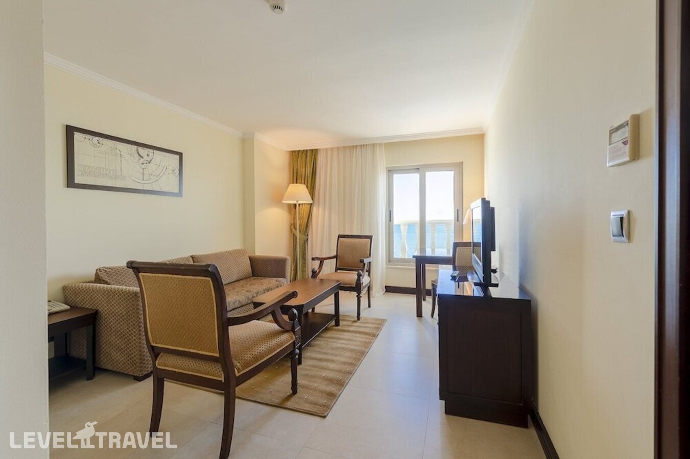 фотографии номера Люкс с видом на море (для курящих) отеля Crowne Plaza Antalya Hotel в Турция(Коньяалты) - фото №2