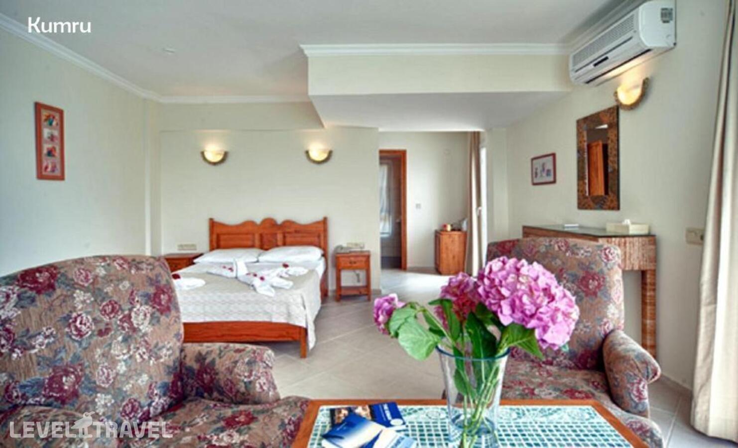 фотографии номера Стандартный (двуспальная кровать) отеля Ece Hotel Sovalye Island в Турция(Фетхие) - фото №1