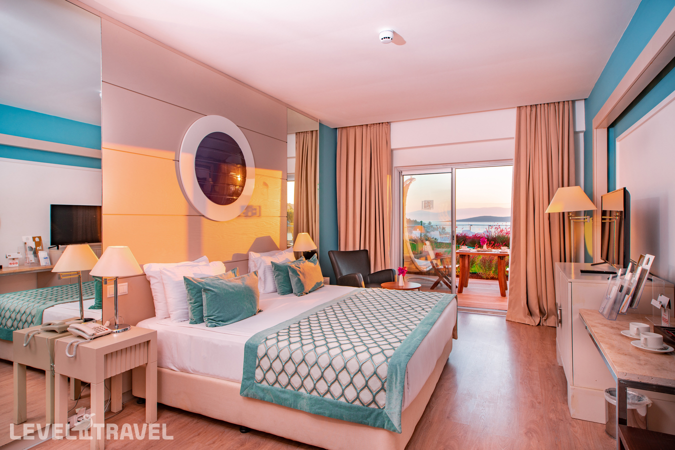 фотографии номера Делюкс с деревянной террасой отеля Baia Bodrum Hotel в Турция(Гюндоган) - фото №4