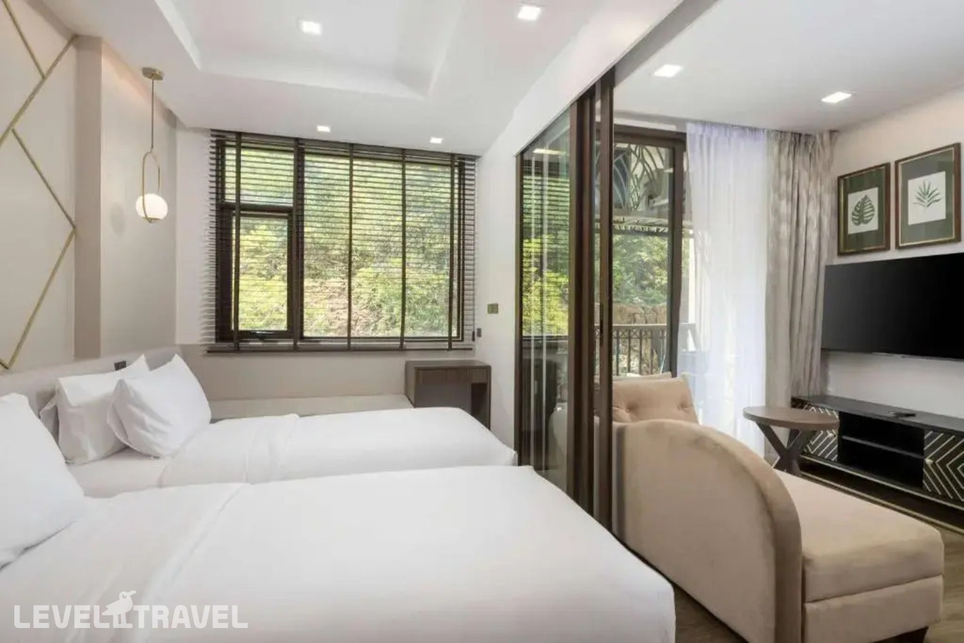 фотографии номера Премьер (две односпальные кровати) отеля The Proud Karon Beach Phuket Trademark Collection By Wyndham в Таиланд(Карон Бич) - фото №2