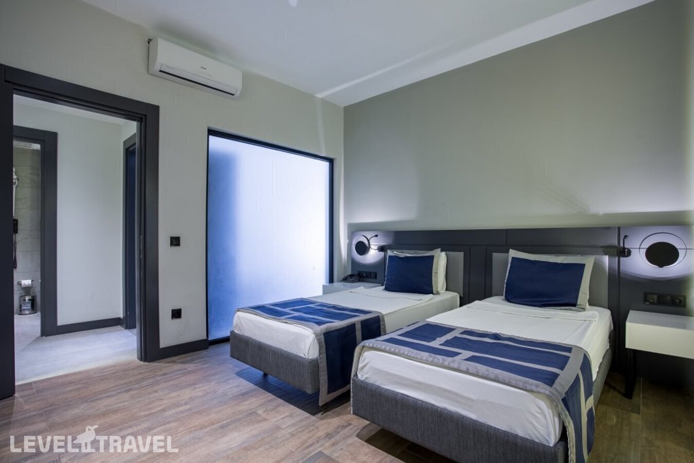 фотографии номера Семейный номер отеля Noxinn Deluxe Hotel в Турция(Конаклы) - фото №13