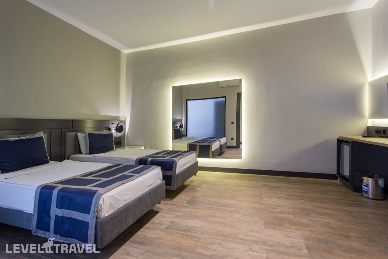 фотографии номера Семейный номер отеля Noxinn Deluxe Hotel в Турция(Конаклы) - фото №29