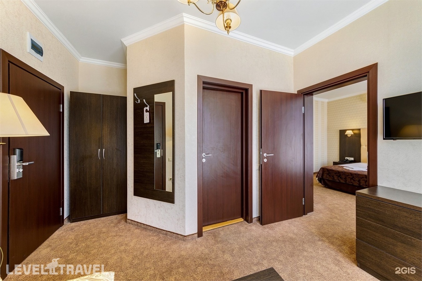 фотографии номера Делюкс отеля Оскар Отель (Oskar Hotel) в Россия(Геленджик) - фото №2