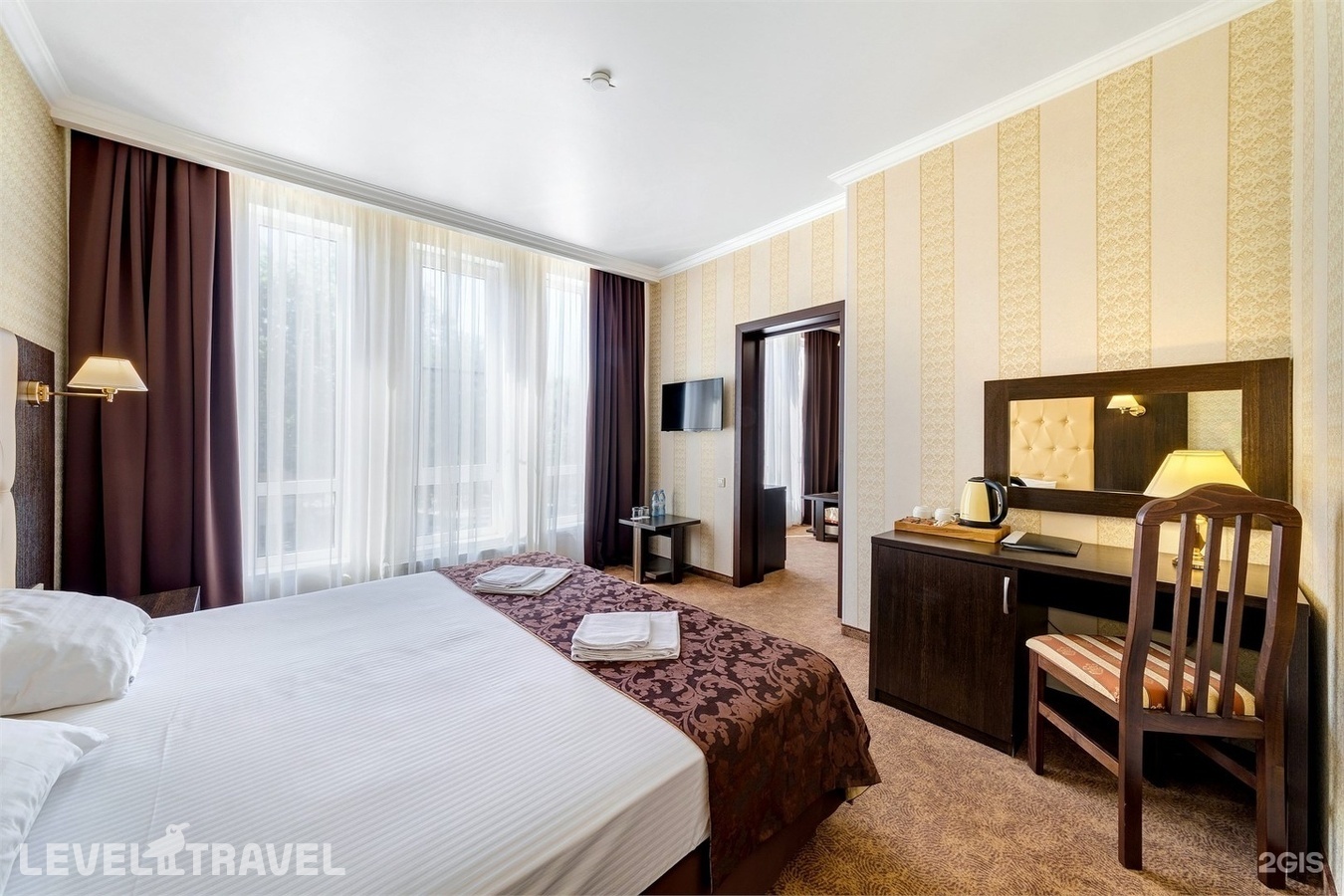 фотографии номера Делюкс отеля Оскар Отель (Oskar Hotel) в Россия(Геленджик) - фото №1