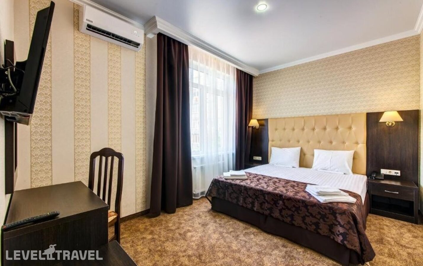 фотографии номера Люкс с балконом отеля Оскар Отель (Oskar Hotel) в Россия(Геленджик) - фото №2