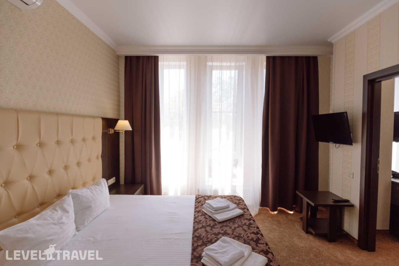 фотографии номера Люкс отеля Оскар Отель (Oskar Hotel) в Россия(Геленджик) - фото №7