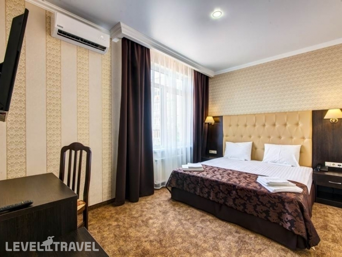 фотографии номера Люкс отеля Оскар Отель (Oskar Hotel) в Россия(Геленджик) - фото №2