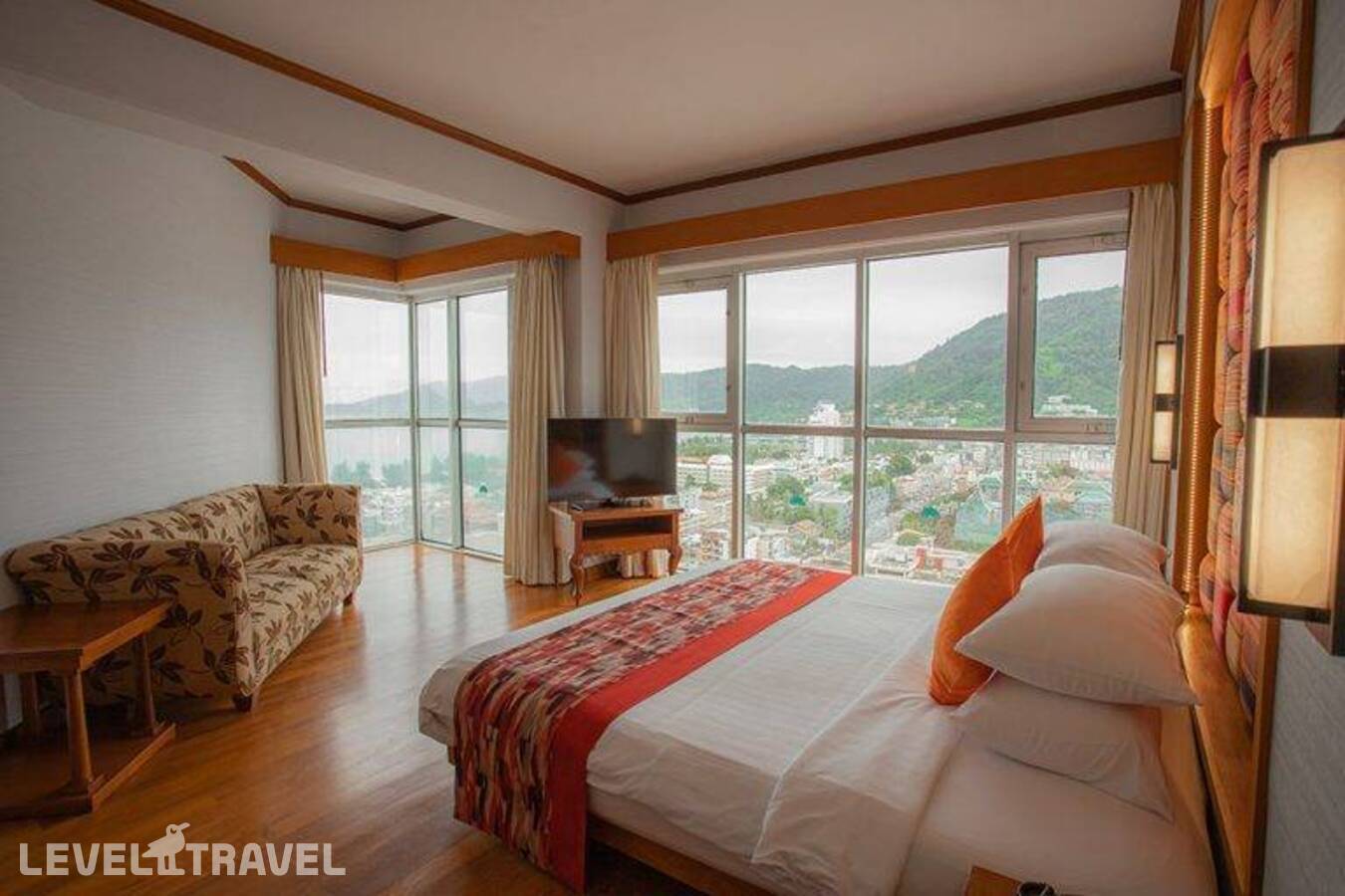фотографии номера Представительский люкс Paradise (2 спальни) отеля The Royal Paradise Hotel & Spa в Таиланд(Патонг Бич) - фото №2