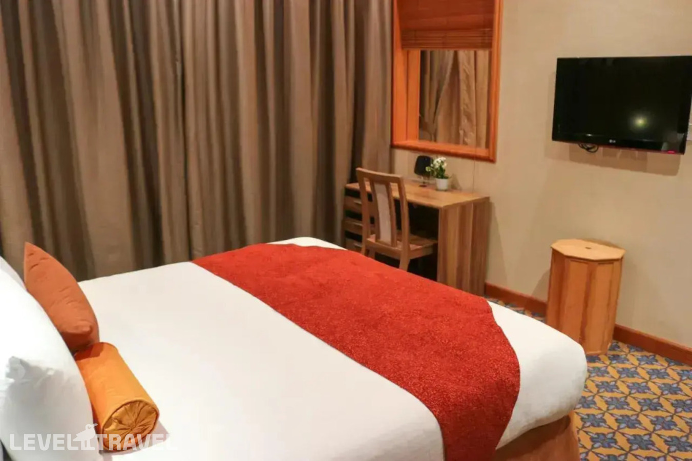 фотографии номера Люкс (1 комната) отеля Elite Crystal Hotel в Бахрейн(Манама) - фото №2
