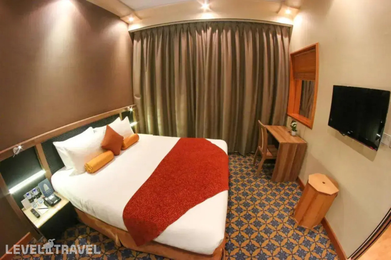 фотографии номера Люкс (1 комната) отеля Elite Crystal Hotel в Бахрейн(Манама) - фото №1