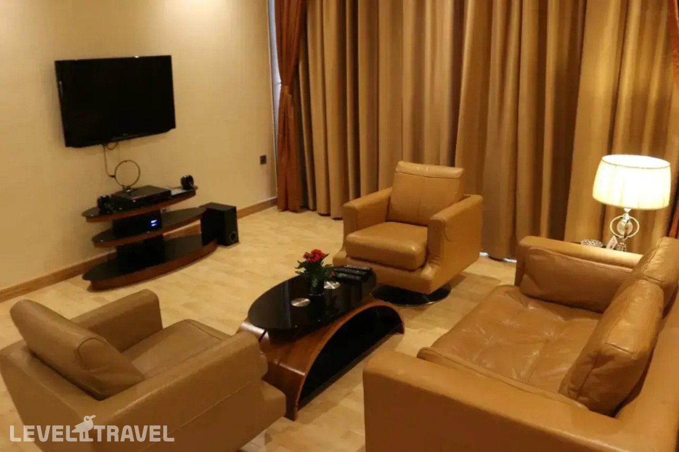 фотографии номера Двухместный люкс Crystal c 1 комнатой двуспальная кровать отеля Elite Crystal Hotel в Бахрейн(Манама) - фото №6