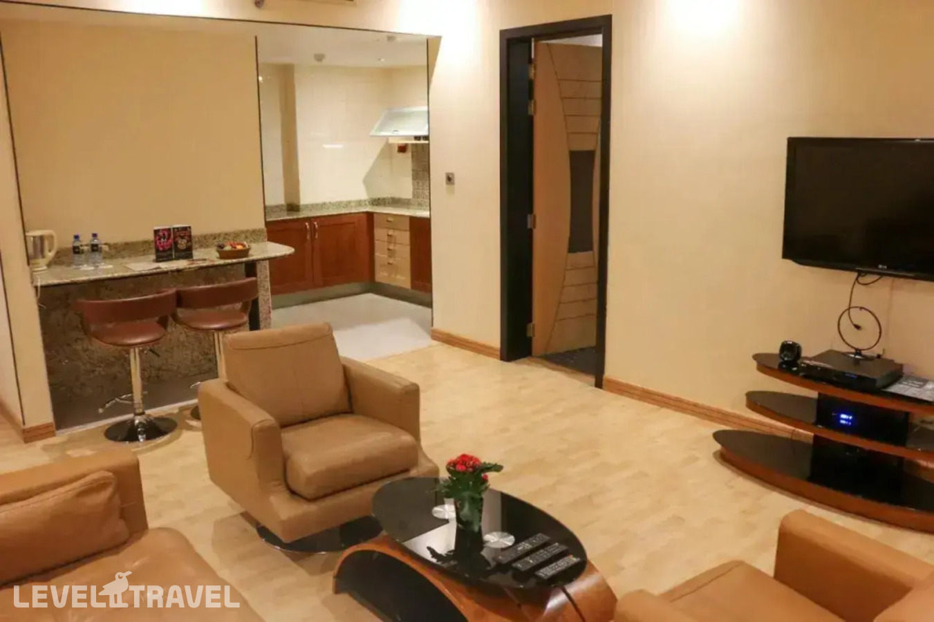 фотографии номера Двухместный люкс Crystal c 1 комнатой двуспальная кровать отеля Elite Crystal Hotel в Бахрейн(Манама) - фото №7