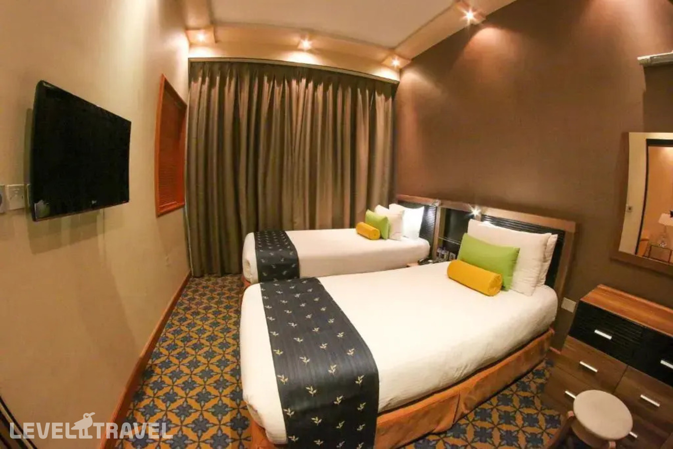фотографии номера Люкс Royal с 2 комнатами отеля Elite Crystal Hotel в Бахрейн(Манама) - фото №4