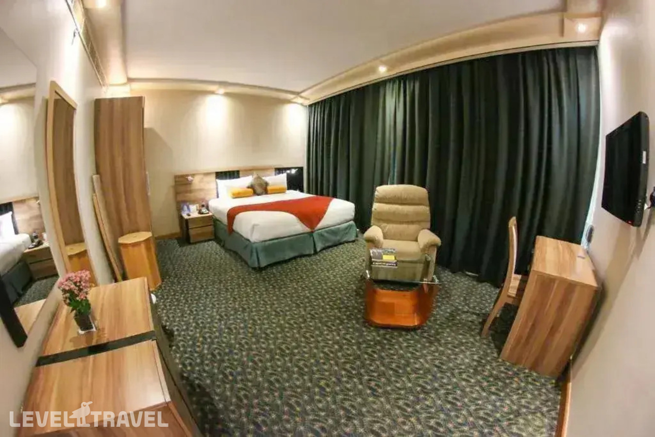 фотографии номера Двухместный люкс Royal c 1 комнатой двуспальная кровать отеля Elite Crystal Hotel в Бахрейн(Манама) - фото №2