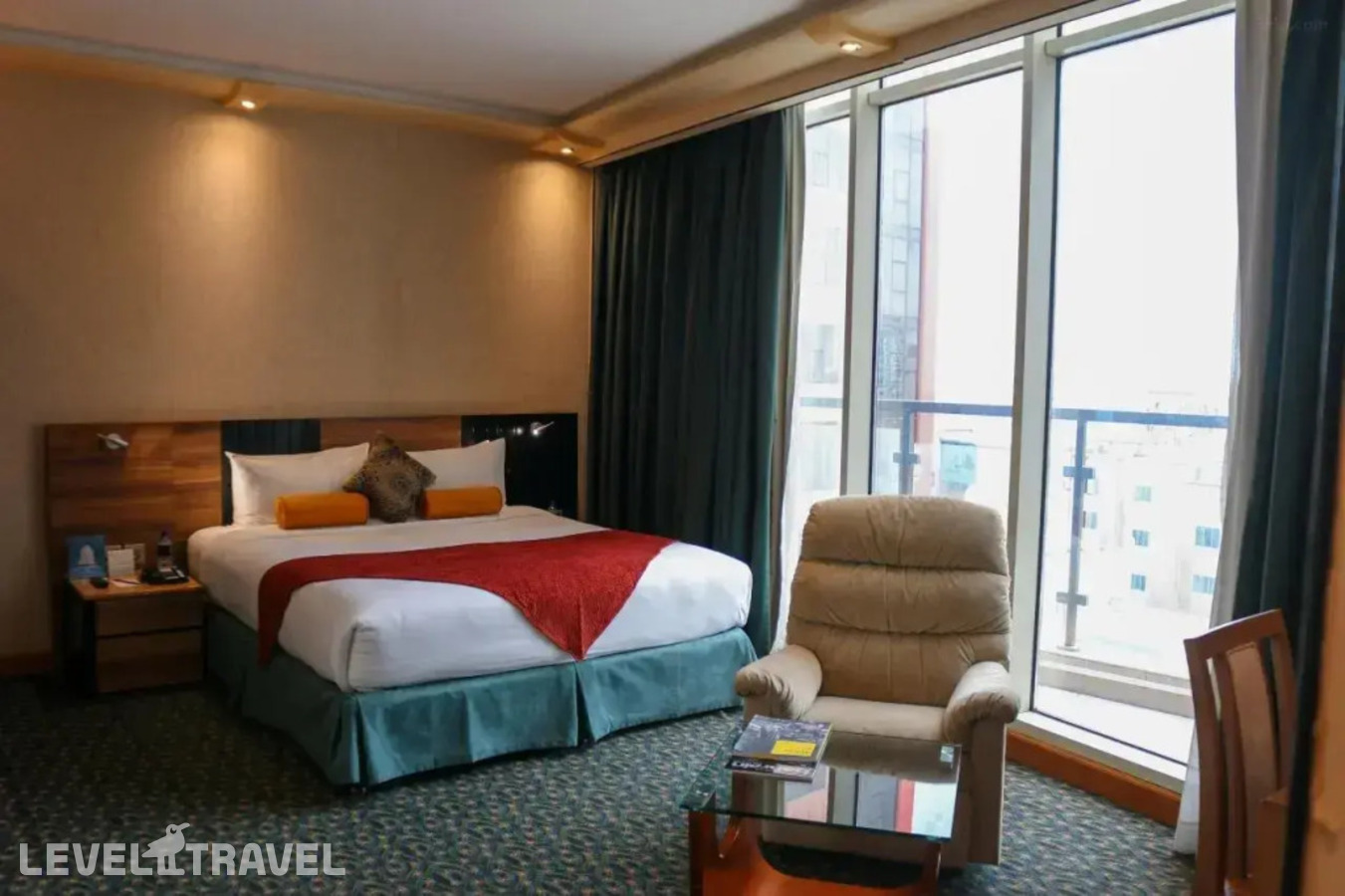 фотографии номера Двухместный люкс Royal c 1 комнатой двуспальная кровать отеля Elite Crystal Hotel в Бахрейн(Манама) - фото №1