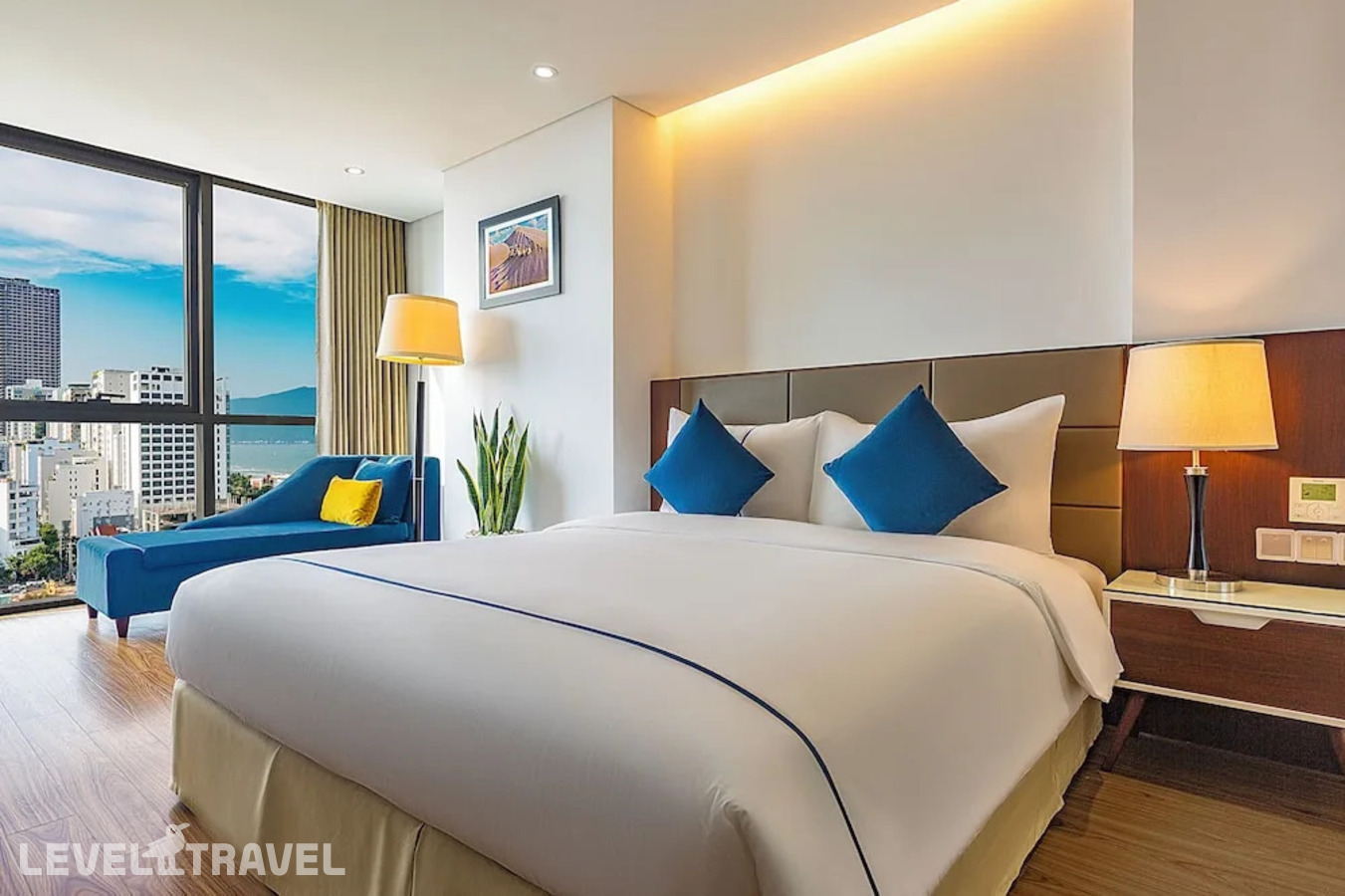 фотографии номера Номер Роскошный отеля Pavilion Hotel Danang в Вьетнам(Дананг) - фото №10