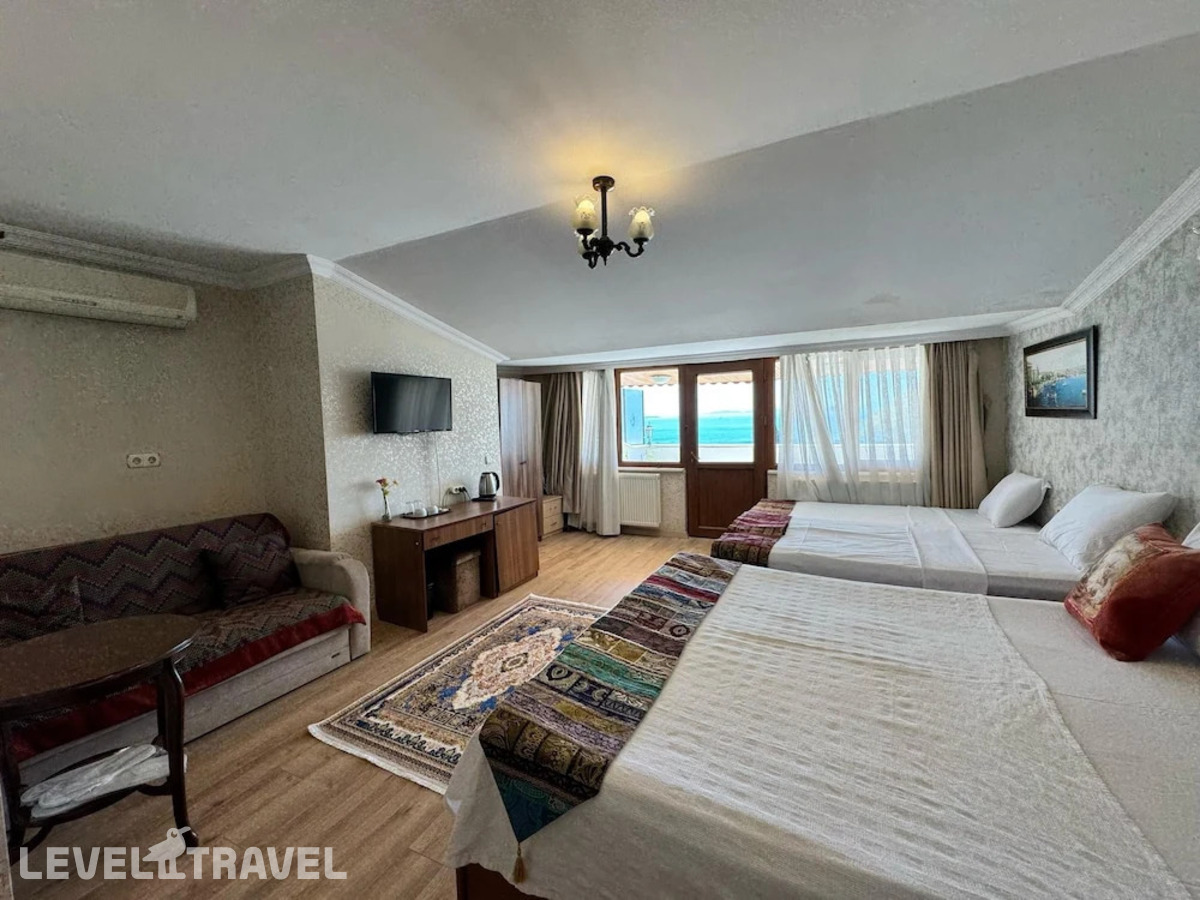 фотографии номера Четырёхместный номер с видом на море отеля Ipekyolu Hotel в Турция(Султанахмет) - фото №3