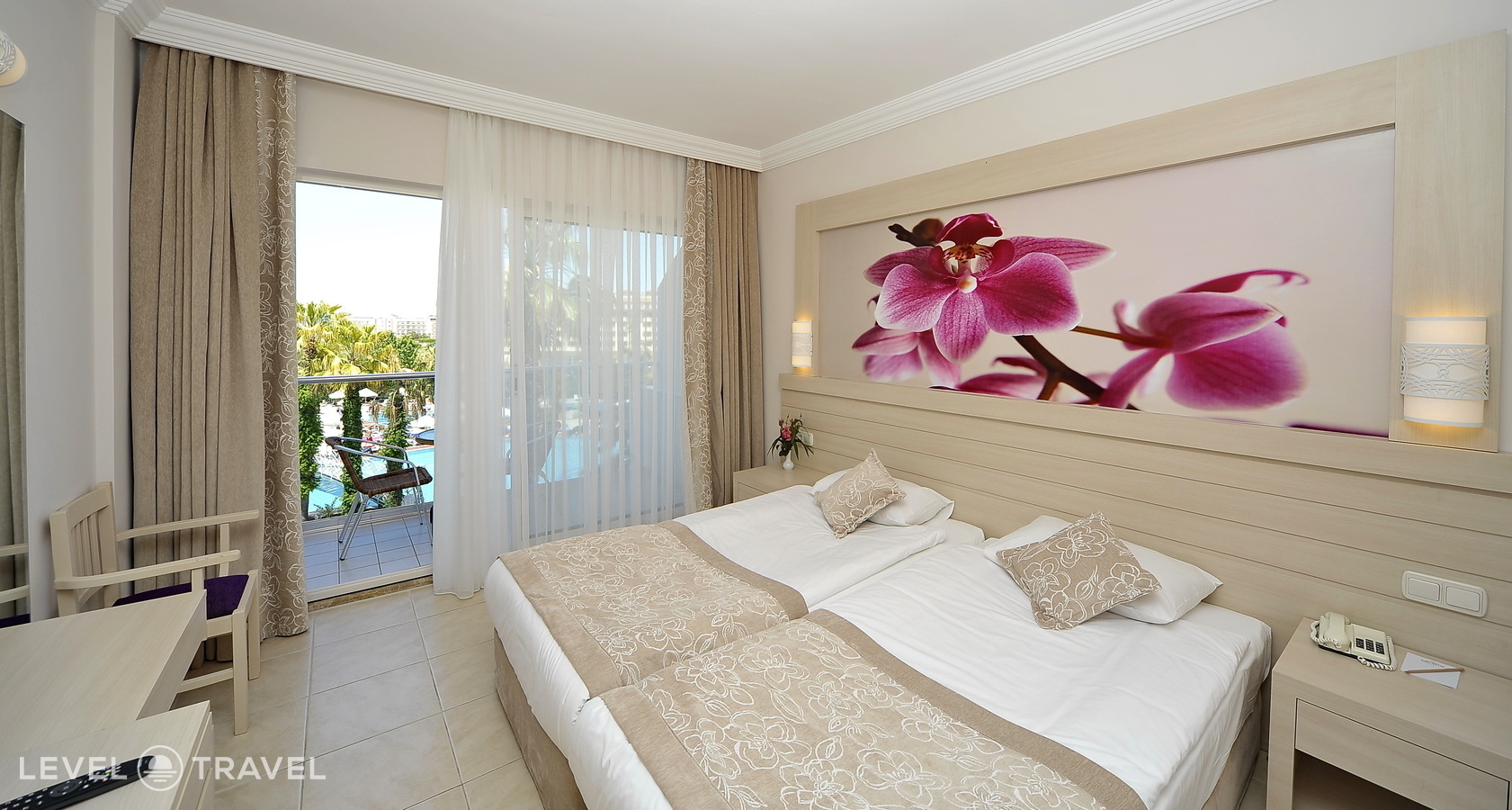 фотографии номера Трехместный Комфорт отеля Seaden Corolla Hotel в Турция(Кумкёй) - фото №1