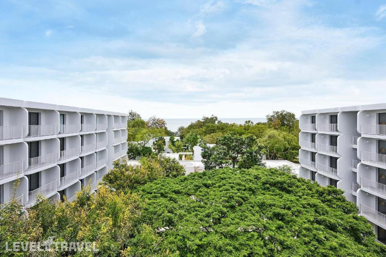 фотографии номера Улучшенный люкс отеля The Standard Hua Hin в Таиланд(Хуа Хин) - фото №6