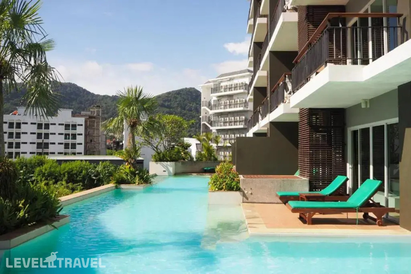 фотографии номера Двухместный номер Deluxe Pool Access двуспальная кровать отеля Andakira Hotel в Таиланд(Патонг Бич) - фото №4