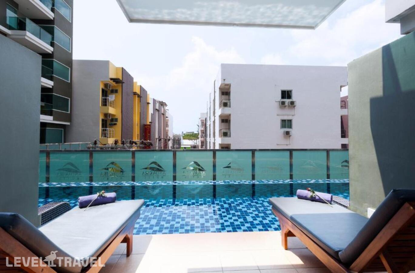 фотографии номера Двухместный номер Deluxe Pool Access двуспальная кровать отеля Andakira Hotel в Таиланд(Патонг Бич) - фото №3