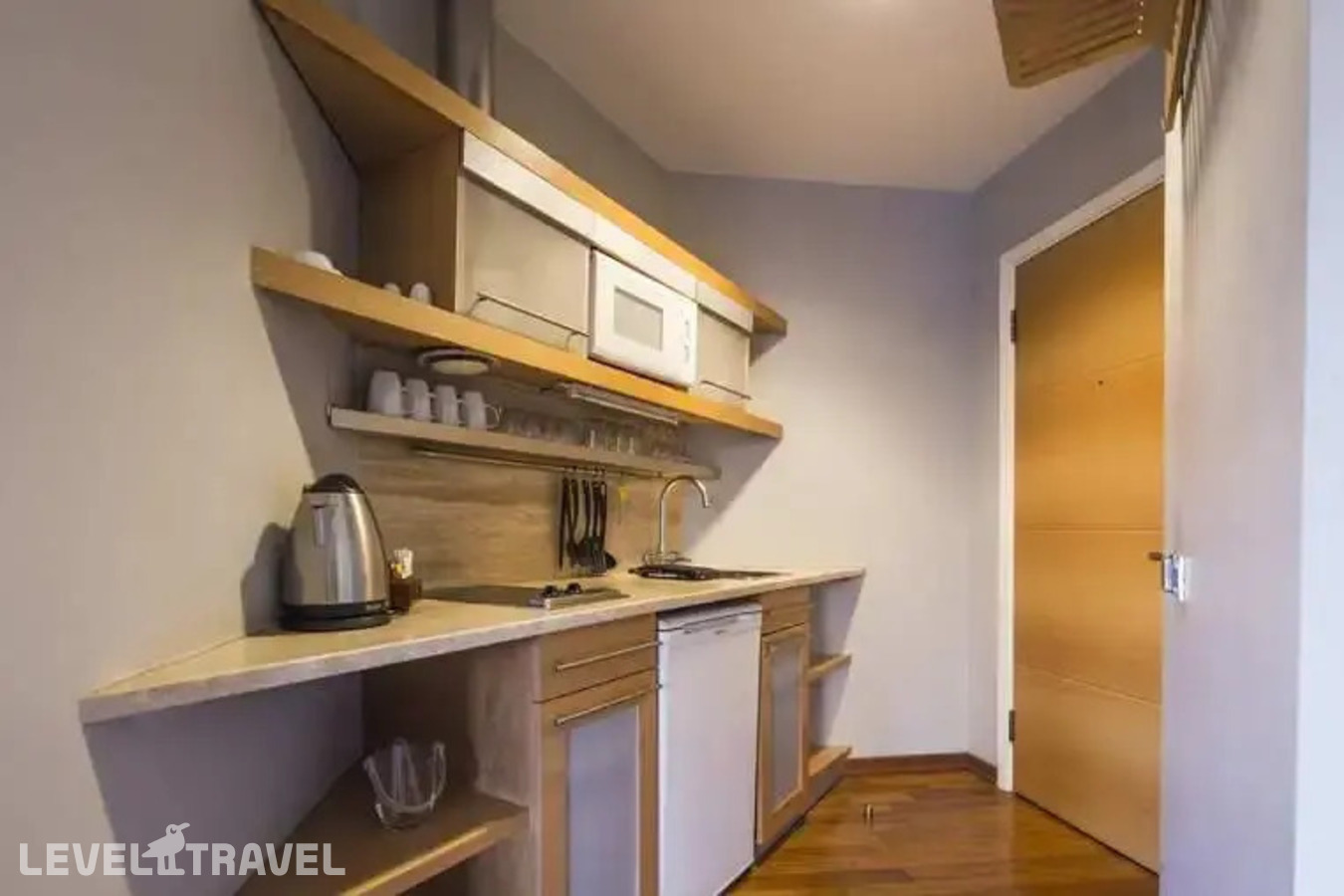 фотографии номера Люкс Avenue с видом на парк Taksim Gezi отеля Taxim Suites Hotel в Турция(Бейоглу) - фото №6