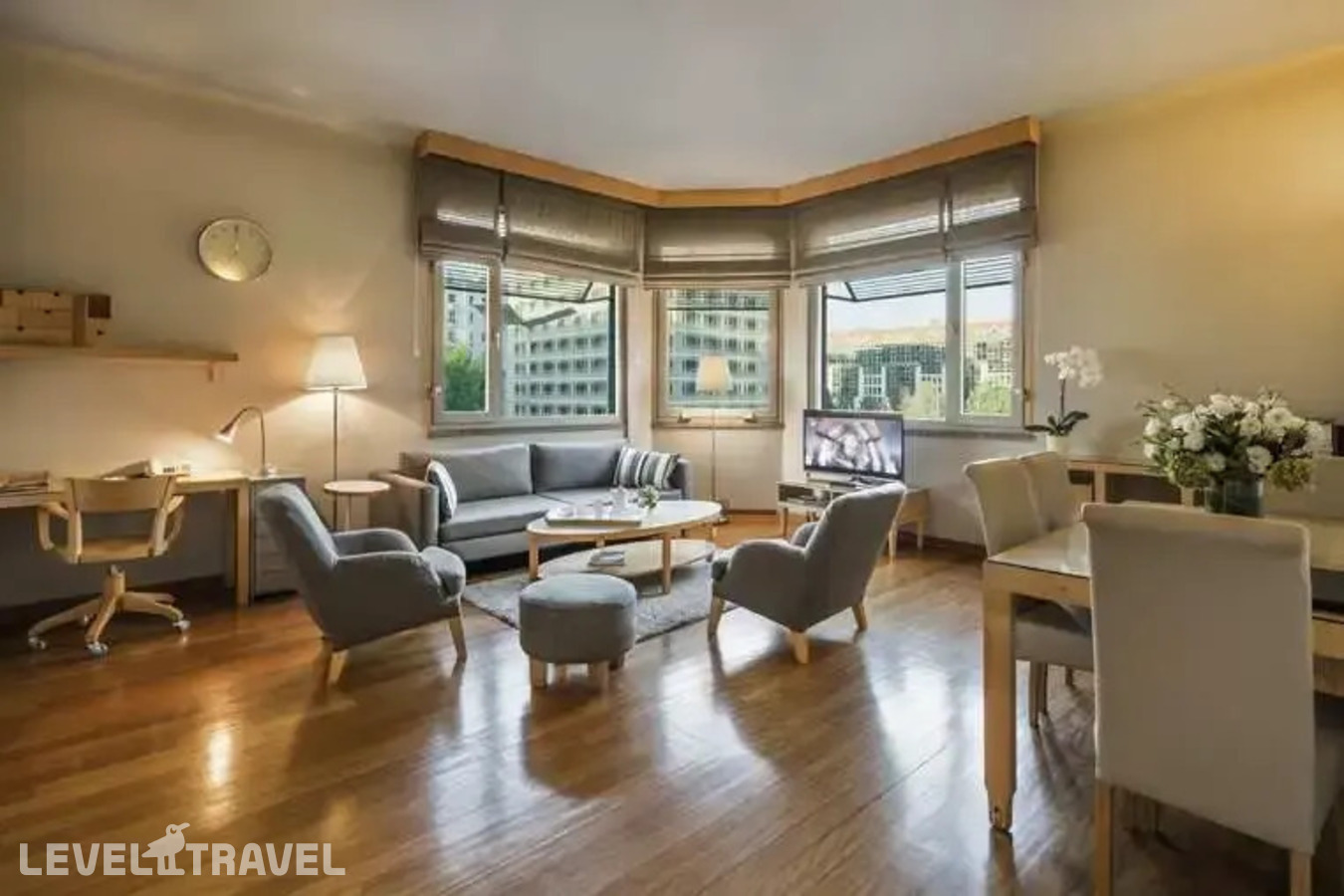 фотографии номера Люкс Avenue с видом на парк Taksim Gezi отеля Taxim Suites Hotel в Турция(Бейоглу) - фото №11