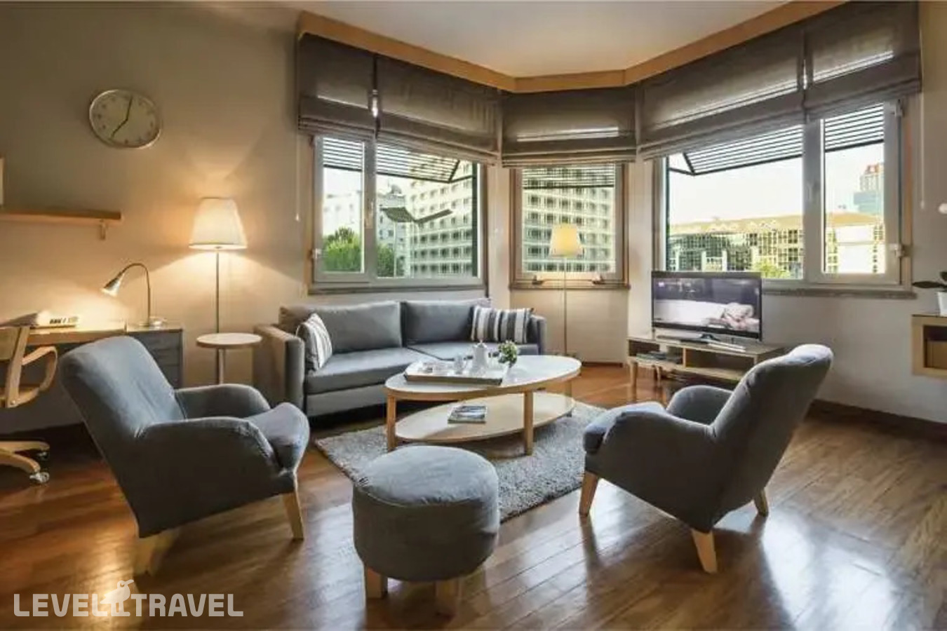фотографии номера Люкс Avenue с видом на парк Taksim Gezi отеля Taxim Suites Hotel в Турция(Бейоглу) - фото №9