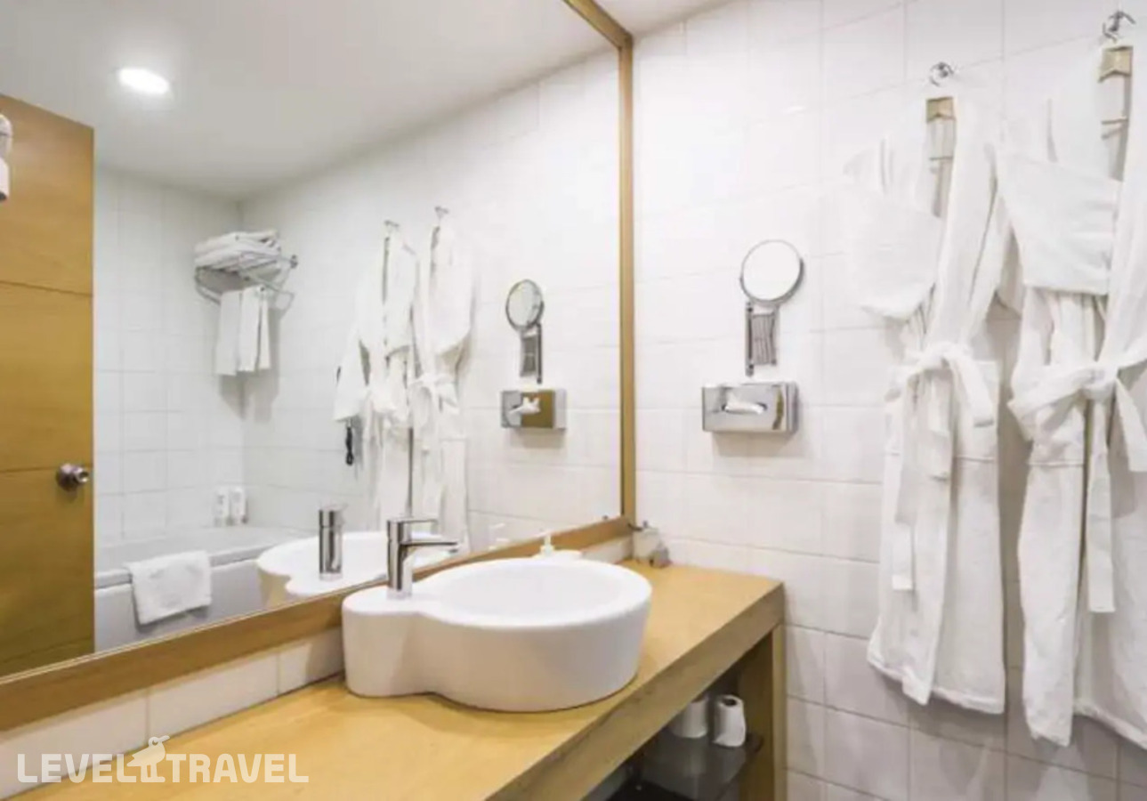 фотографии номера Люкс Park с видом на парк Taksim Gezi отеля Taxim Suites Hotel в Турция(Бейоглу) - фото №3