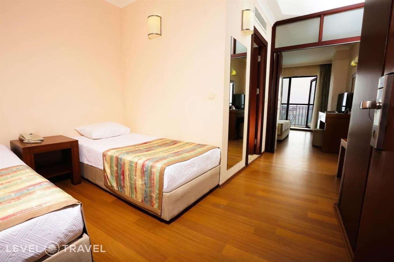 фотографии номера Семейный с видом на озеро отеля Selectum Family Comfort Side (Ex. Lyra Resort) в Турция(Кизилагач) - фото №2