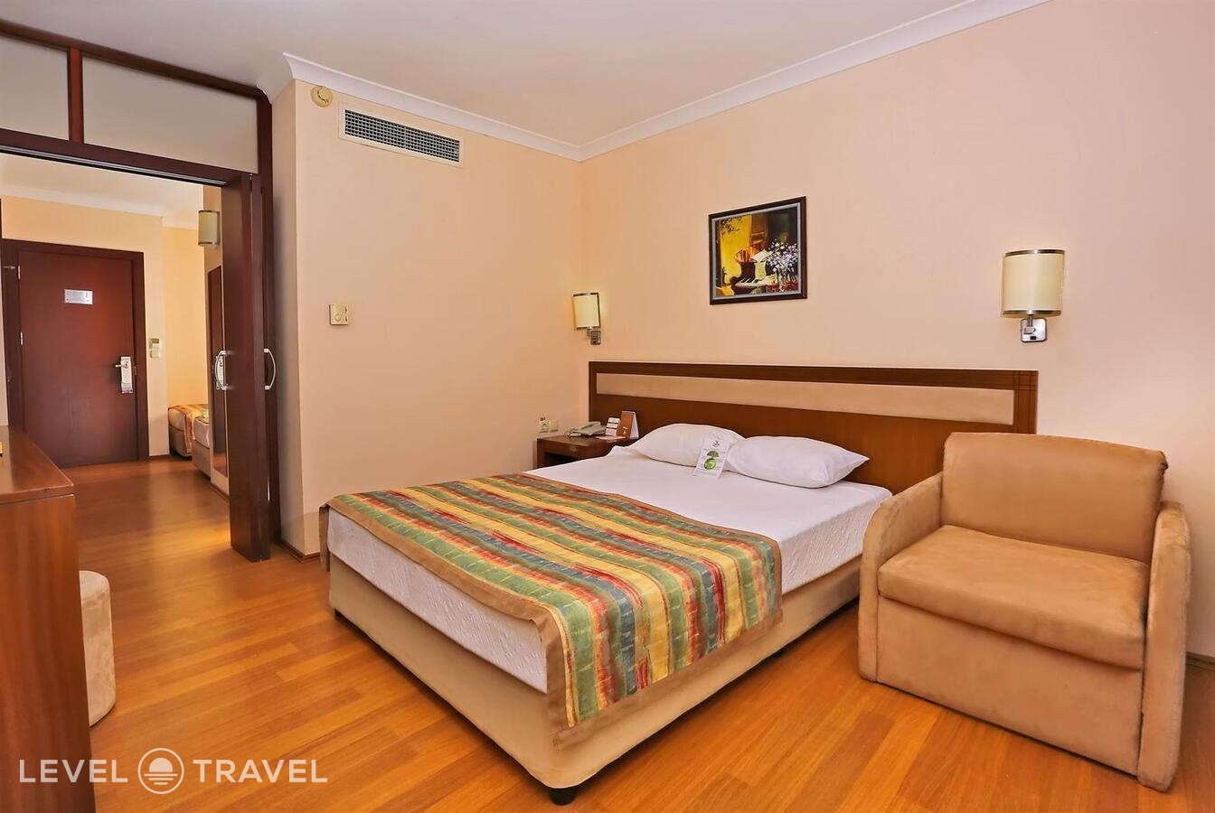 фотографии номера Семейный с видом на озеро отеля Selectum Family Comfort Side (Ex. Lyra Resort) в Турция(Кизилагач) - фото №1