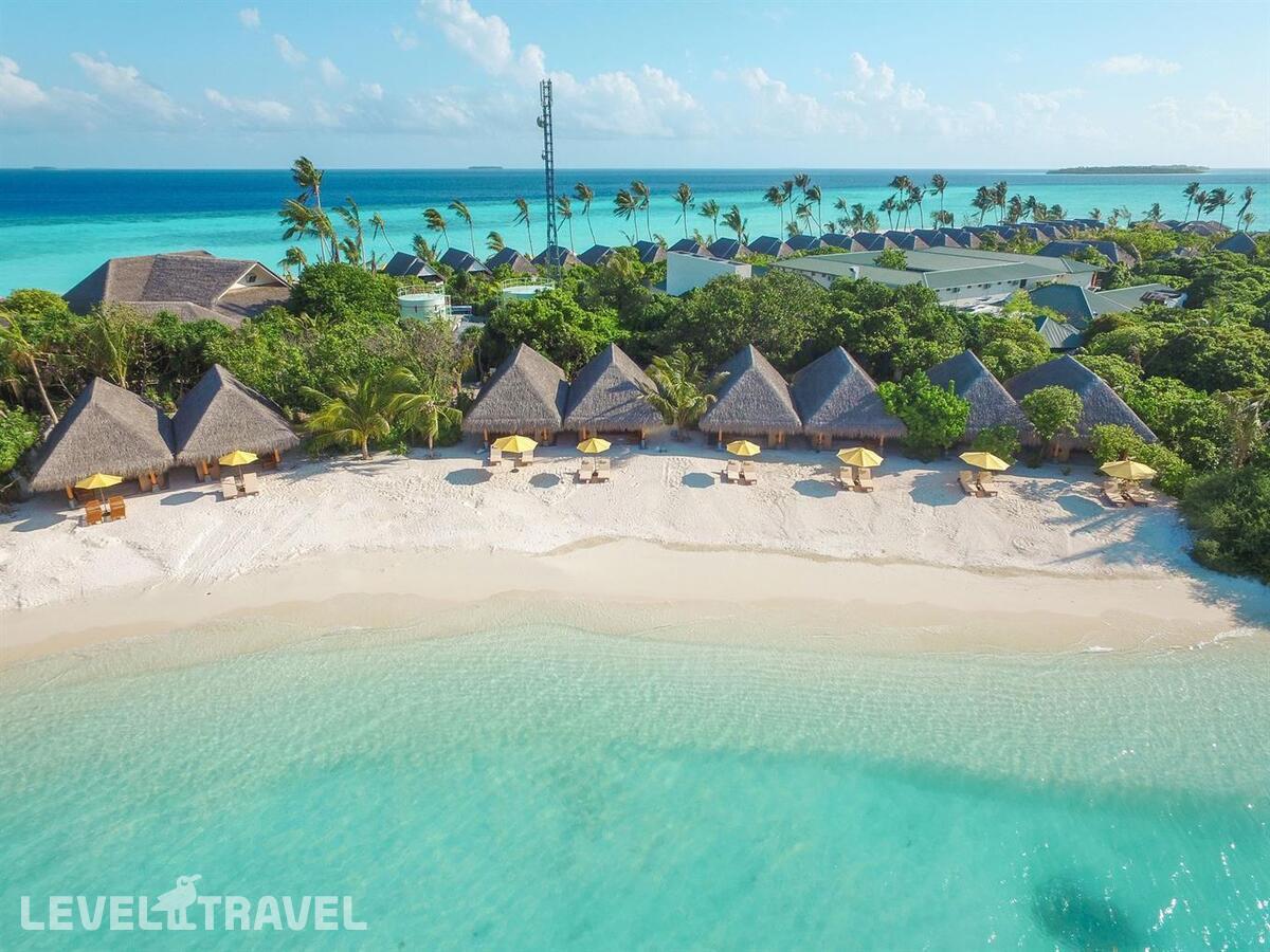 фотографии номера Пляжная вилла Sunrise отеля Dhigufaru Island Resort в Мальдивы(Баа Атолл) - фото №1