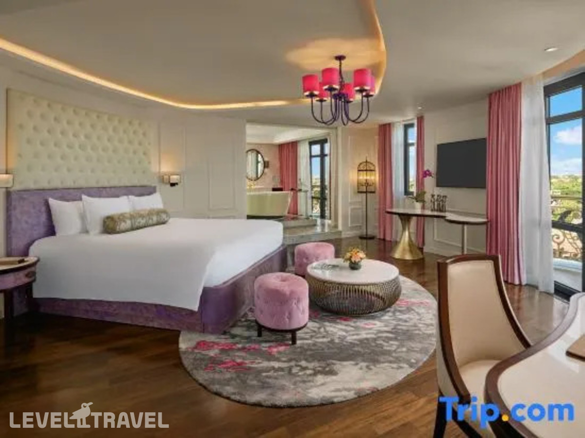 фотографии номера Люкс президентский отеля Hotel Royal Hoi An - MGallery в Вьетнам(Хойан) - фото №1
