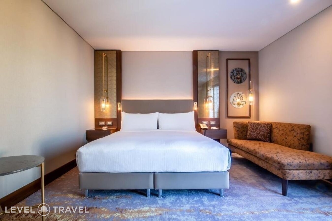 фотографии номера Улучшенный (двуспальная кровать) отеля Doubletree By Hilton Antalya City Centre в Турция(Анталья) - фото №4