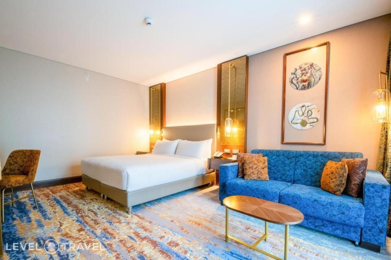 фотографии номера Трехместный делюкс отеля Doubletree By Hilton Antalya City Centre в Турция(Анталья) - фото №1