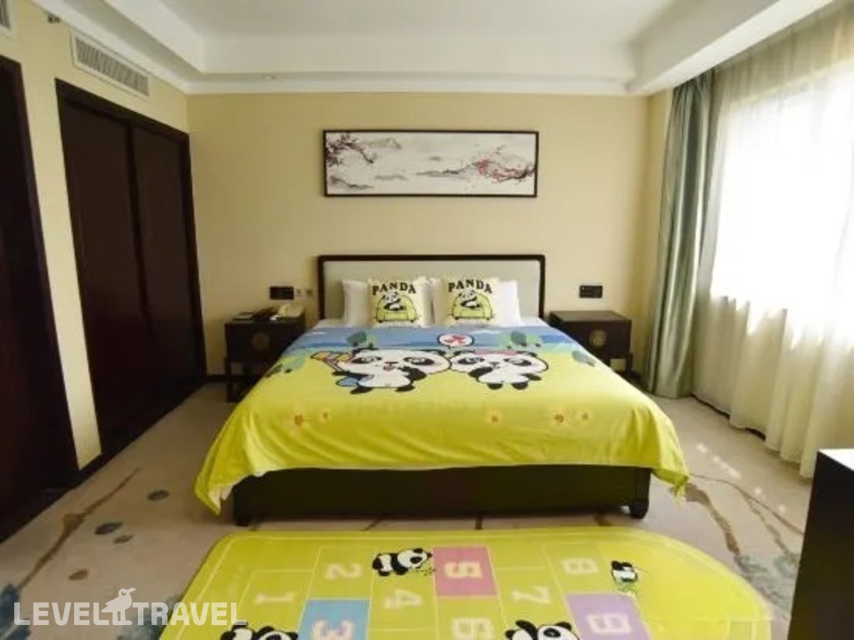 фотографии номера Семейный номер отеля Guangdong Hotel в Китай(Гуанчжоу) - фото №1