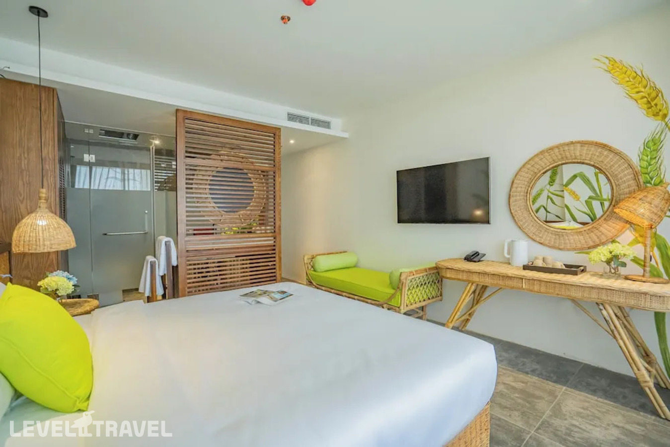 фотографии номера Улучшенный номер отеля The Signature Hotel Nha Trang в Вьетнам(Нячанг) - фото №4