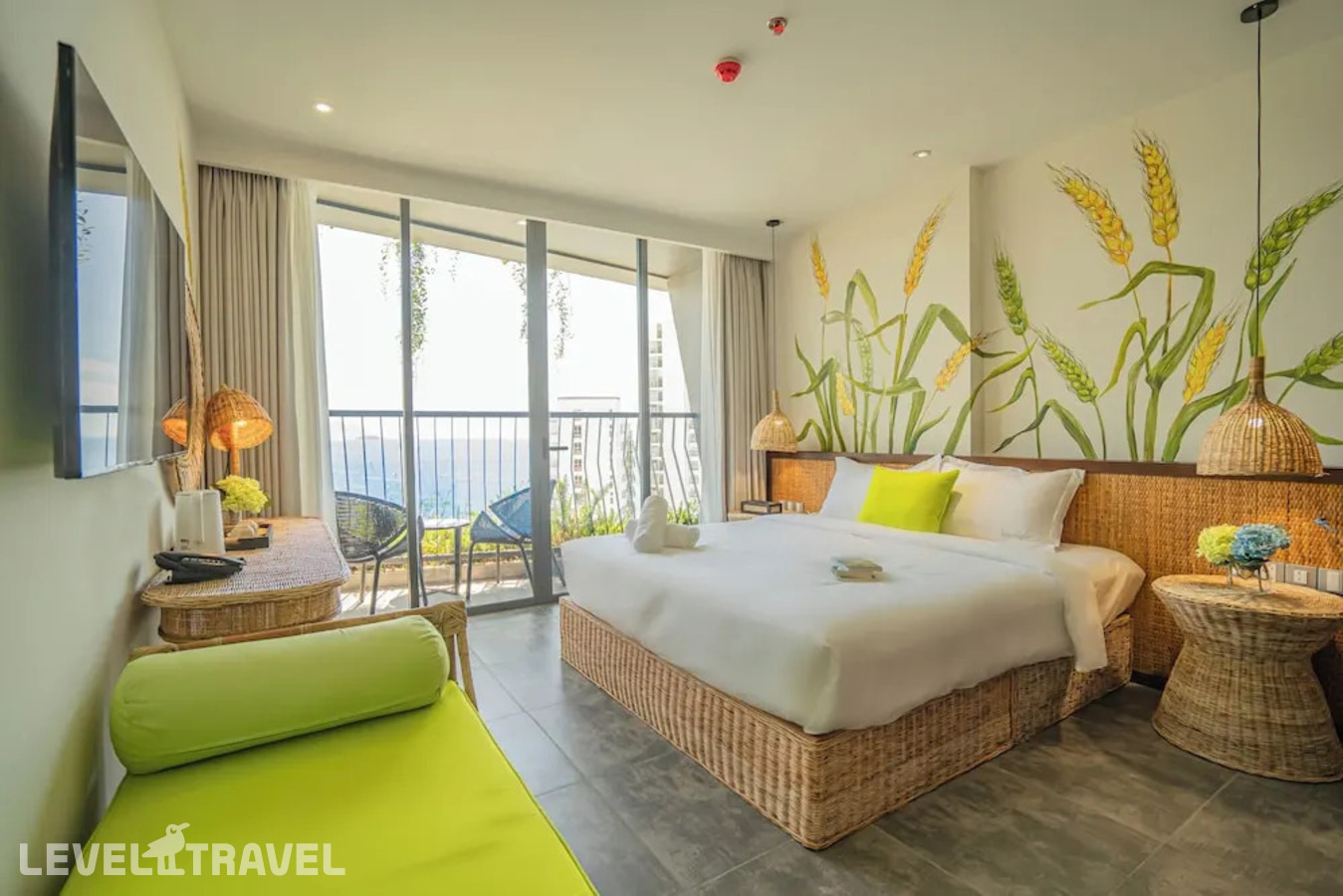 фотографии номера Улучшенный номер отеля The Signature Hotel Nha Trang в Вьетнам(Нячанг) - фото №1