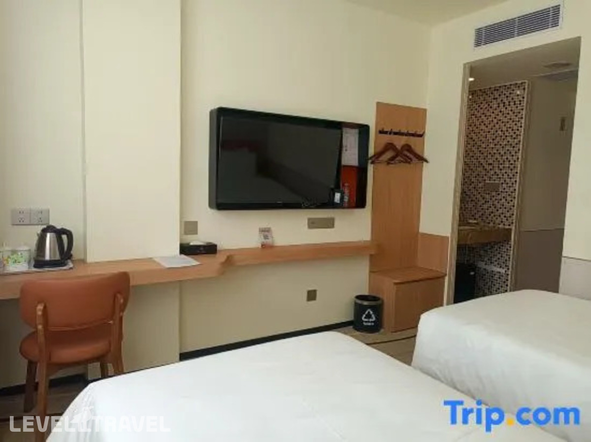 фотографии номера Премиум (две односпальные кровати) отеля Baiyun City Hotel в Китай(Гуанчжоу) - фото №1