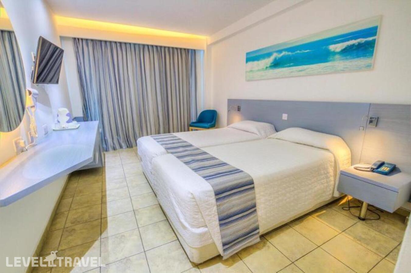 фотографии номера Стандартный с боковым видом на море отеля Anonymous Beach Hotel (Adults Only 16+) в Кипр(Айа-Напа) - фото №2