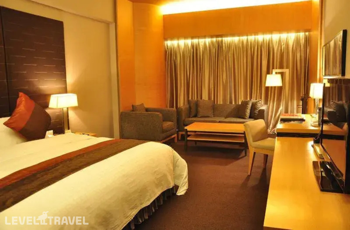 фотографии номера Улучшенный люкс отеля Jianguo Hotel Guangzhou в Китай(Гуанчжоу) - фото №1