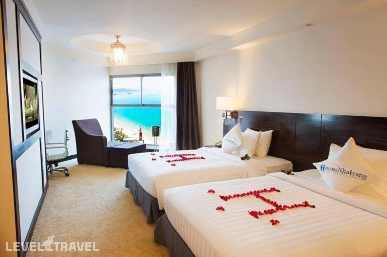 фотографии номера Семейный с видом на океан отеля Premier Havana Nha Trang Hotel (Ex.Best Western Premier Havana) в Вьетнам(Нячанг) - фото №1
