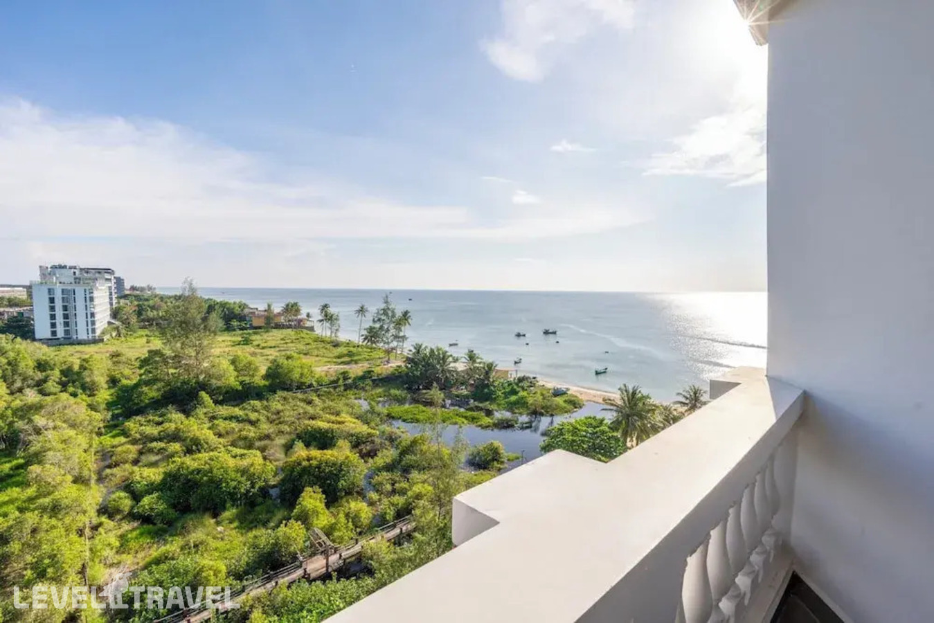 фотографии номера Делюкс с видом на море отеля Maris Beach Hotel Phu Quoc в Вьетнам(Фукуок) - фото №4