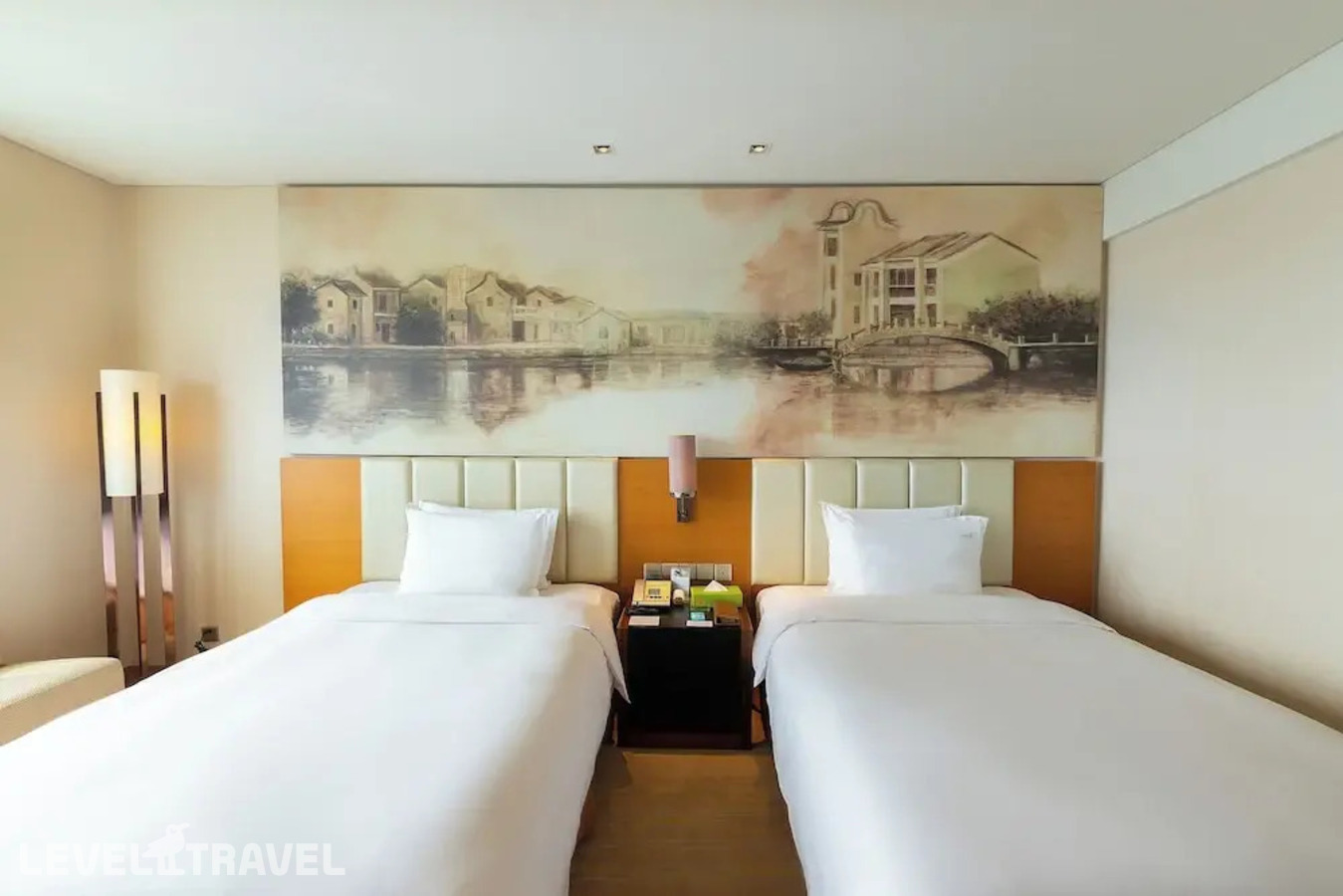 фотографии номера Улучшенный (две односпальные кровати) отеля Holiday Inn Guangzhou Science City, An Ihg Hotel в Китай(Гуанчжоу) - фото №1