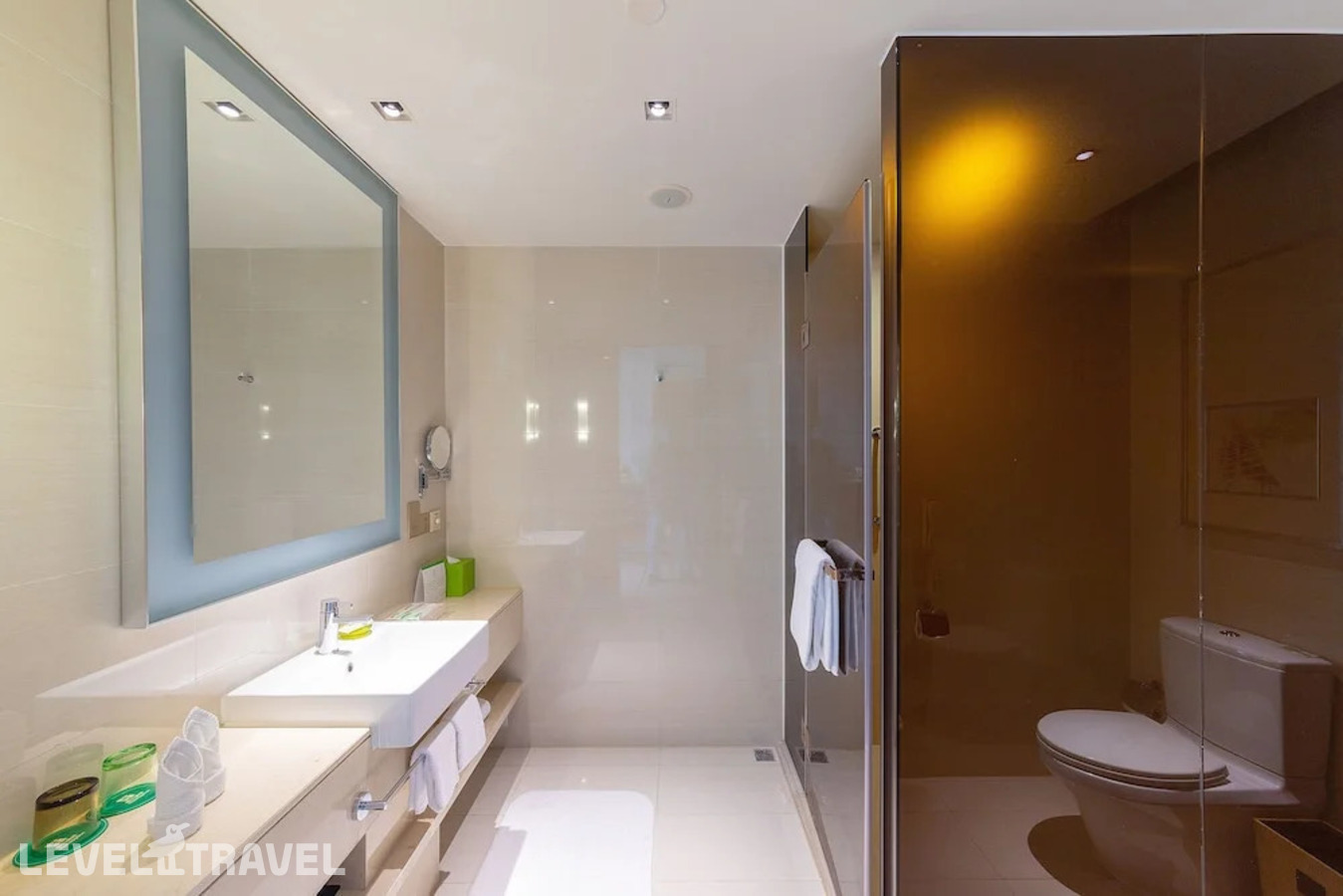 фотографии номера Улучшенный (две односпальные кровати) отеля Holiday Inn Guangzhou Science City, An Ihg Hotel в Китай(Гуанчжоу) - фото №4