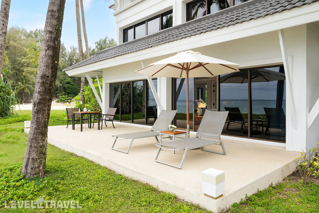 фотографии номера Люкс пляжный отеля Saii Laguna Phuket (Ex. Outrigger Laguna Phuket Beach Resort) в Таиланд(Банг Тао Бич) - фото №1
