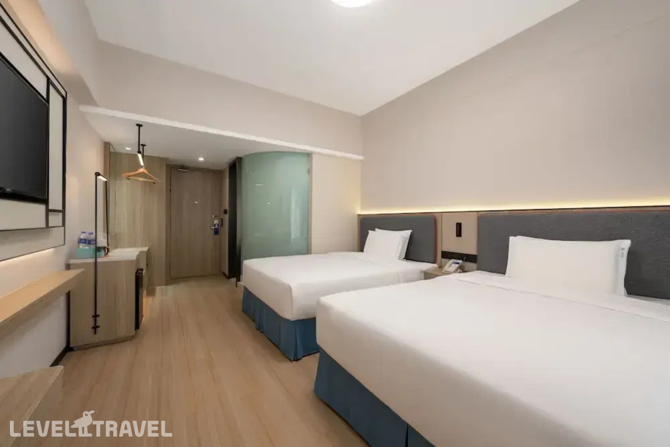 фотографии номера Четырехместный номер отеля Holiday Inn Express Putuo Shanghai в Китай(Шанхай) - фото №6