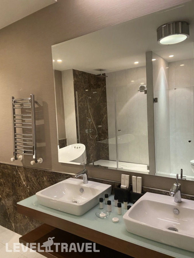 фотографии номера Представительский люкс отеля Borjomi Likani Health & Spa Centre в Грузия(Боржоми) - фото №4