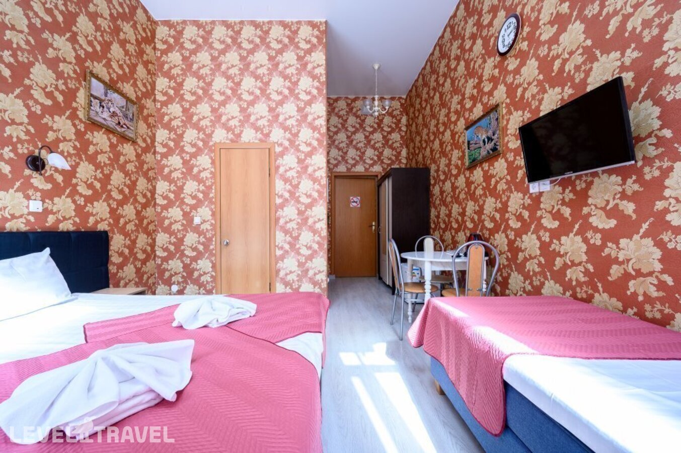фотографии номера Трехместный Комфорт отеля Отель Невский 111 в Россия(Центральный район) - фото №17